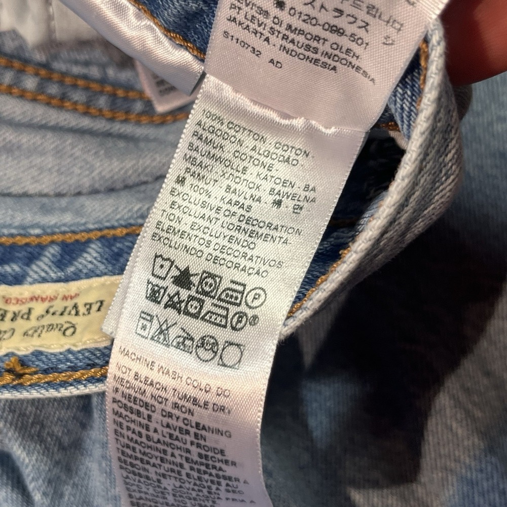 Levi's Women's Blue Denim Premium Ribcage Wide Leg Jeans 24 X 32 High Rise - Picture 11 of 11